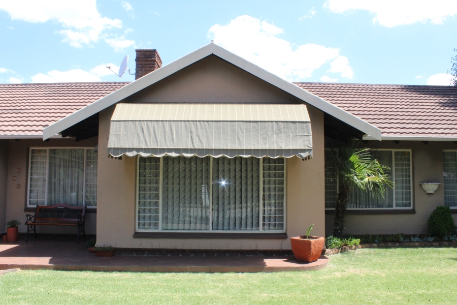 3 Bedroom Property for Sale in Vaalpark Free State